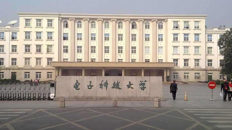 小批量电子加工定制：揭秘其背后的工艺与挑战**